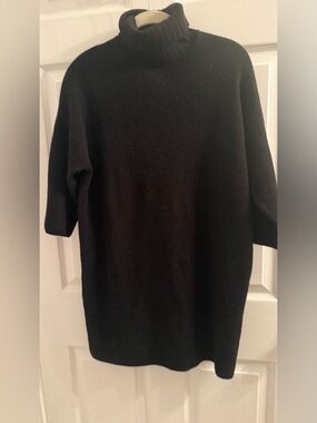 Pomander Place Black Knit Top with Ribbed Texture